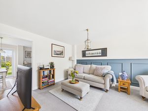 Lounge- click for photo gallery